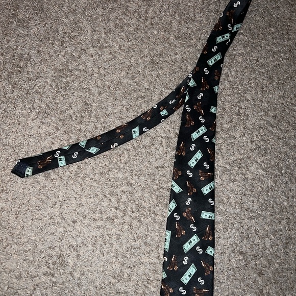 Black Tie- Chess and Money Pattern Tie - Picture 8 of 8